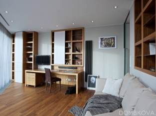 Byt  v Praze / pracovna