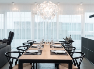 12 Lofts / kuchyně, jídelna