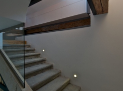 Byt s výhledem na hrad / schodiště