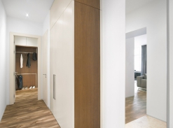 BYT V SRDCI PRAHY - PŘEDSÍŇ/CHODBA