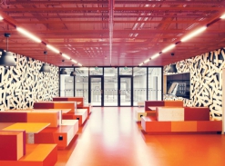 Kaučuková podlaha Artigo ve škole