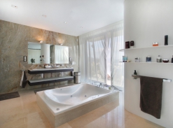 Vila Děčín - koupelna