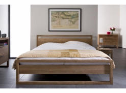 Teak Light Frame postel