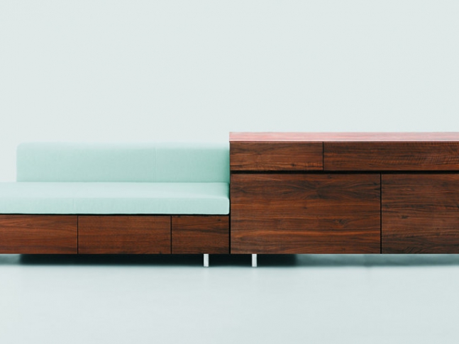 Komoda Zeitraum Side Komoda Zeitraum Side