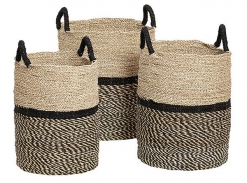 Pletené koše z mořské trávy