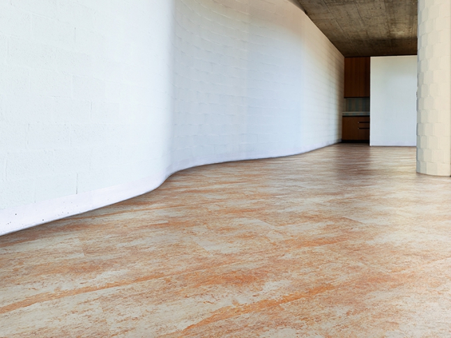 Vinylová podlaha v kovovém designu