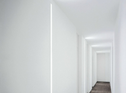 Nástěnné svítidlo SLOT