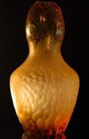 Kolekce váz z uranového skla - ,,Honey,, a ,,Stébla a Trávy,,