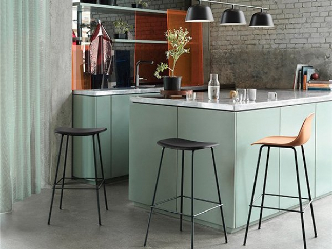 Barová židle Muuto Fiber