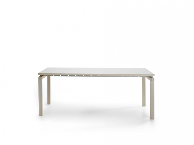 SH700 - Straight dining table 