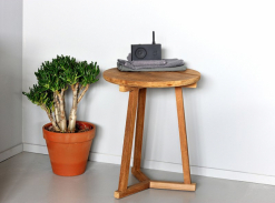 Odkládací stolek Ethnicraft Tripod Side Table