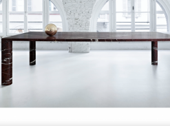 'Love me, Love me not' jídelní stůl