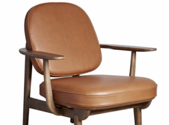 Křeslo Fritz Hansen Fred