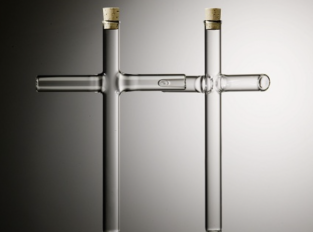 QUBUS vázy Cross Vase