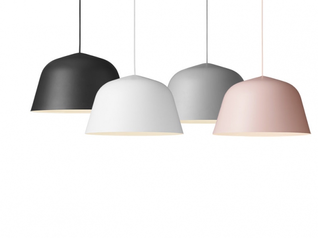 Závěsné světlo Ambit od Muuto